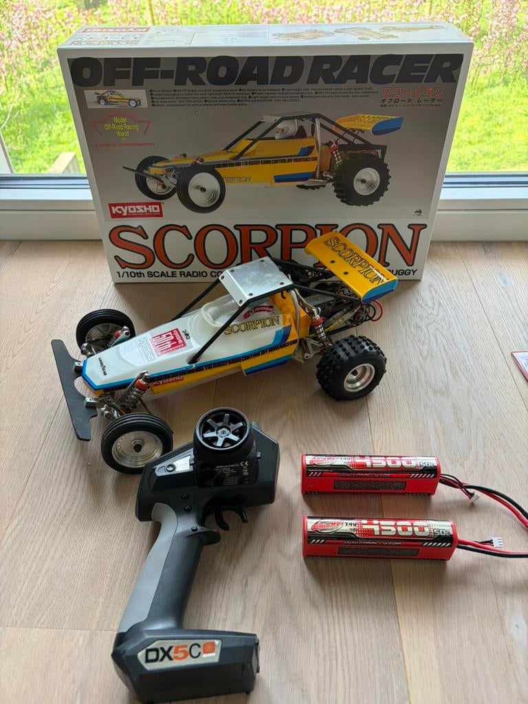 Kyosho Buggy Scorpion Legendary Series 2wd KIT 30613, Hobby en Vrije tijd, Modelbouw | Radiografisch | Auto's, Ophalen of Verzenden