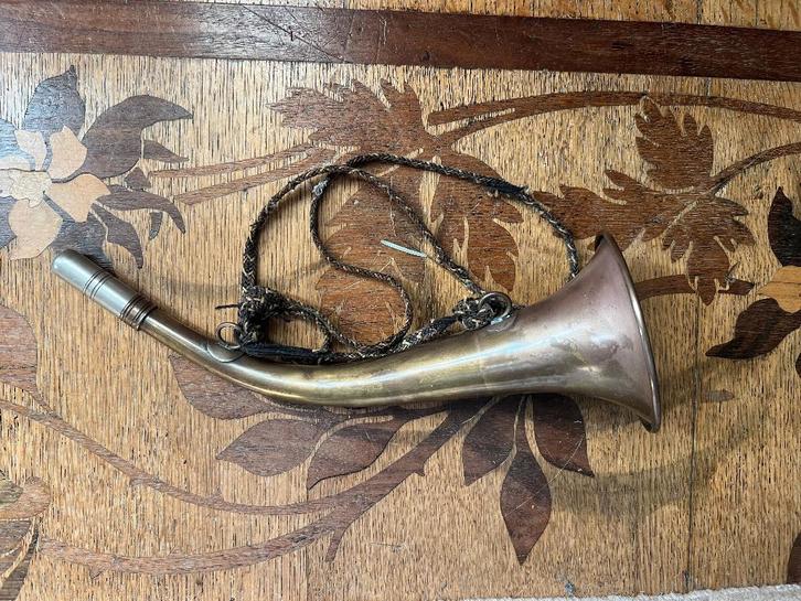 Corne de chasse / trompe ancienne en laiton, Antiquités & Art, Curiosités & Brocante, Enlèvement