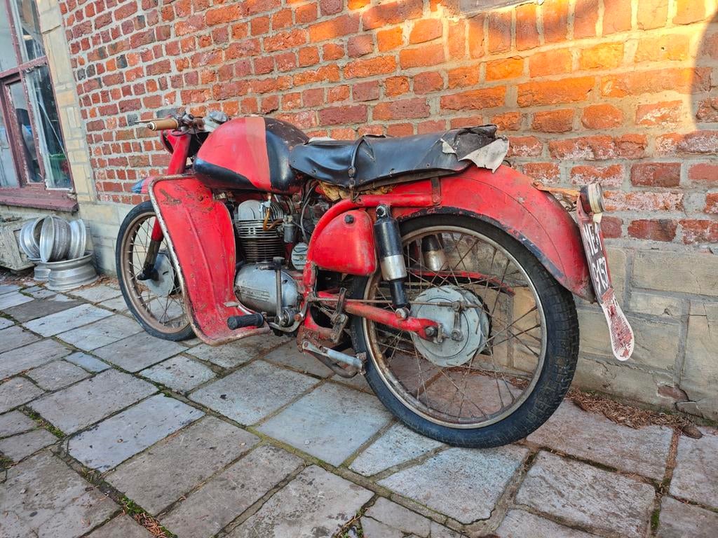 Parilla SS 98cc 1957 sport, Motos, Pièces | Oldtimers & Ancêtres, Enlèvement ou Envoi