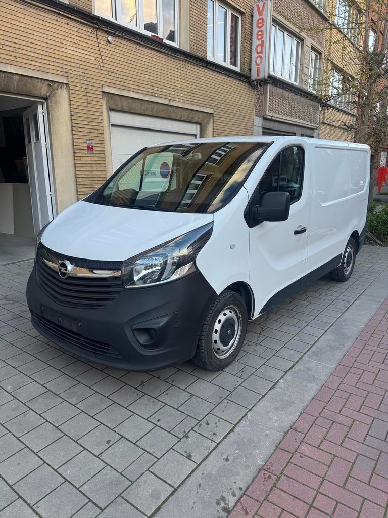 Opel Vivaro L1H1 2018 1.6 dci 120cv 7.231€ htva Eur6, Autos, Camionnettes & Utilitaires, Entreprise, Achat, ABS, Caméra de recul