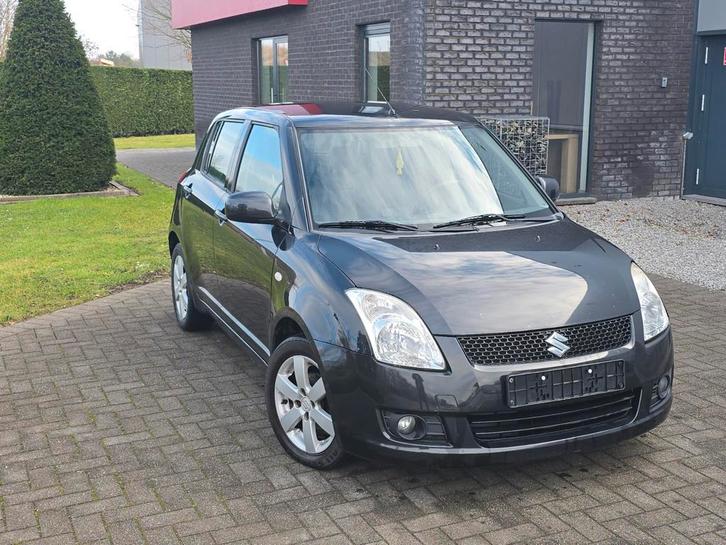 Suzuki Swift 1.4 benzine 165.000km/airco/garantie en keuring, Auto's, Suzuki, Bedrijf, Swift, Boordcomputer, Radio, Benzine, Handgeschakeld