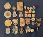 Carnaval medailles  pins, Verzamelen, Speldjes, Pins en Buttons, Ophalen of Verzenden