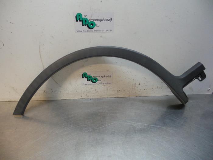 Extension garde-boue d'un Ford Fusion (Fusion 02-), Autos : Pièces & Accessoires, Carrosserie & Tôlerie, Ford, Utilisé, 3 mois de garantie