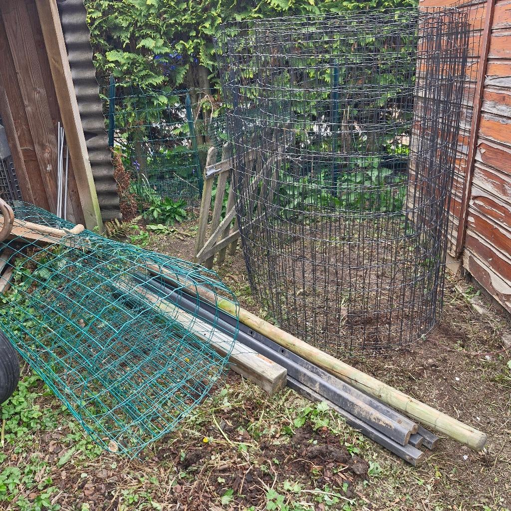 stukje groene omheiningsdraad + laag poortje voor diertjes, Ophalen, Gebruikt, Overige materialen