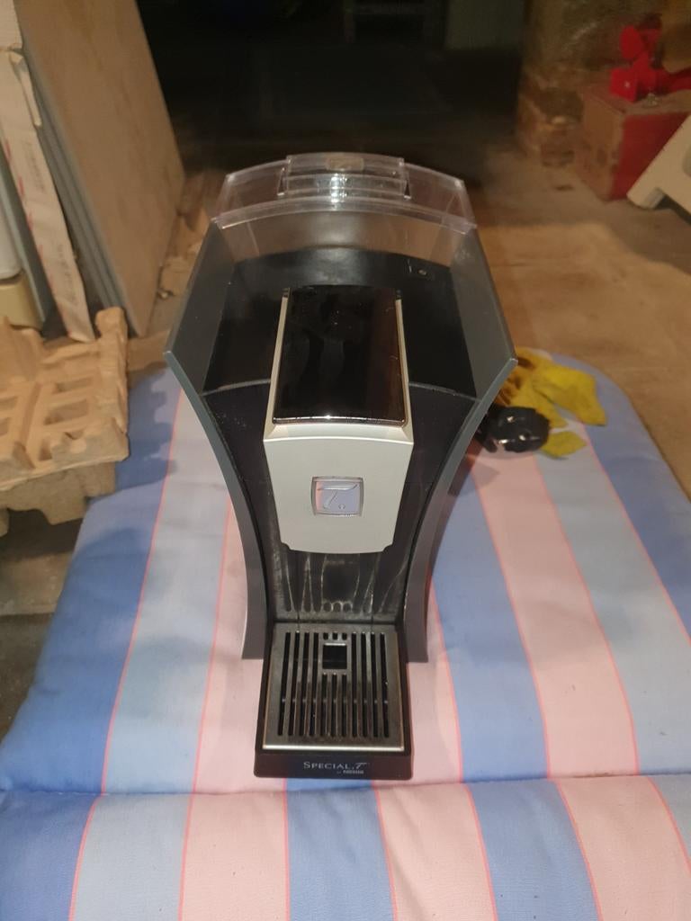 Nestlé special T theemachine in zeer goede staat, Ophalen
