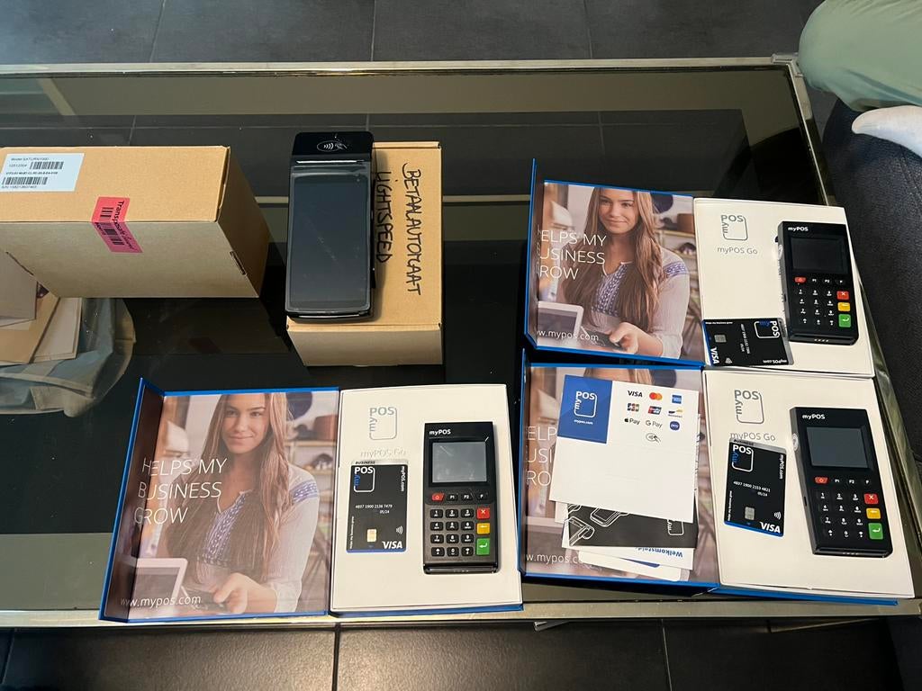 Betaalterminals in goede staat, Ophalen