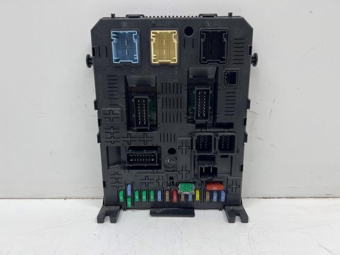 Boîte à fusibles d'un Citroen Berlingo, -, 3 mois de garantie, Utilisé, -