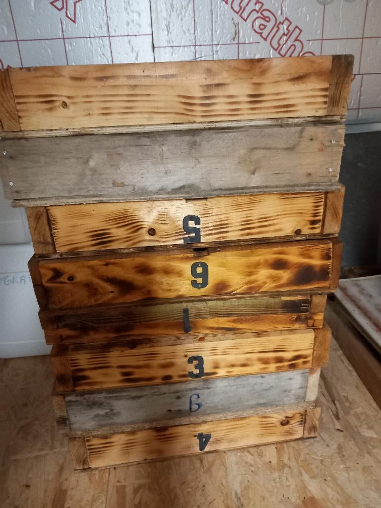 8 Couvres cadre DB10 / Nourrissement au Candi, Enlèvement, Utilisé