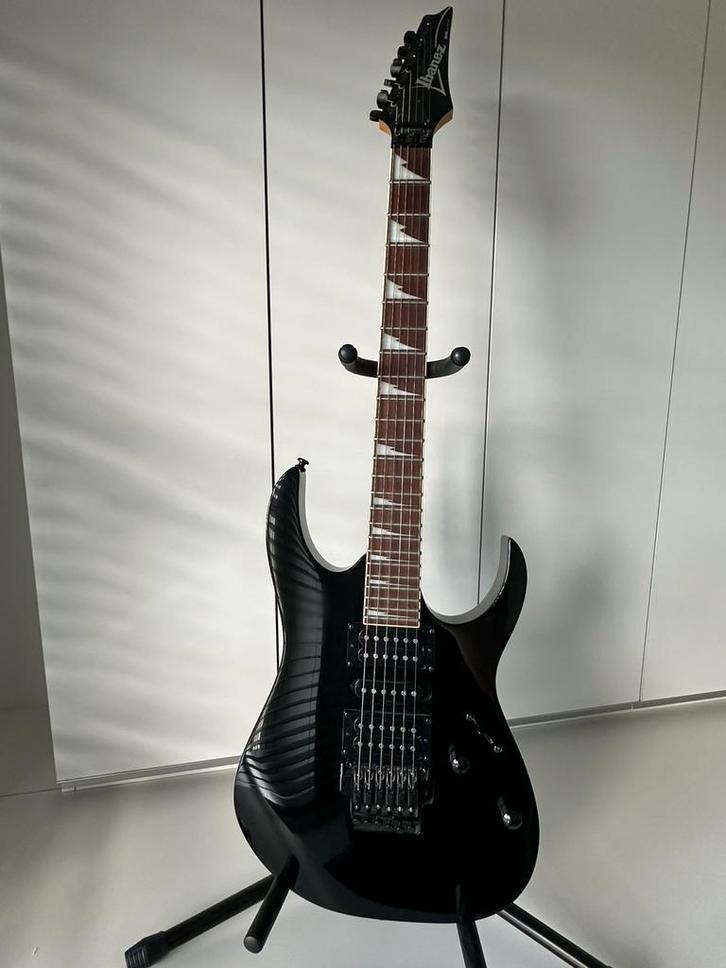 Ibanez guitar RG370DX, Muziek en Instrumenten, Snaarinstrumenten | Gitaren | Elektrisch, Gebruikt, Solid body, Ibanez, Ophalen