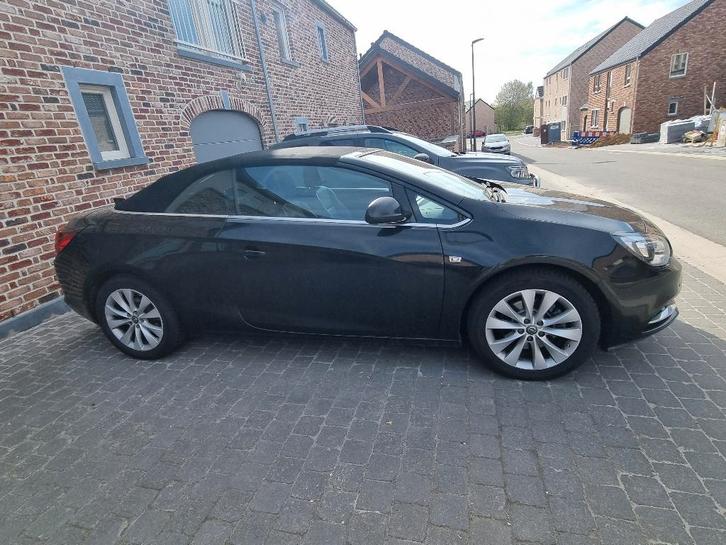Opel cascada cabriolet, Autos, Opel, Particulier, Cascada, ABS, Caméra de recul, Airbags, Air conditionné, Bluetooth, Feux de virage