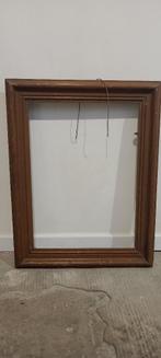 Cadre en bois mouluré brun acajou 40x56 (intérieur), Enlèvement ou Envoi, Utilisé, Bois