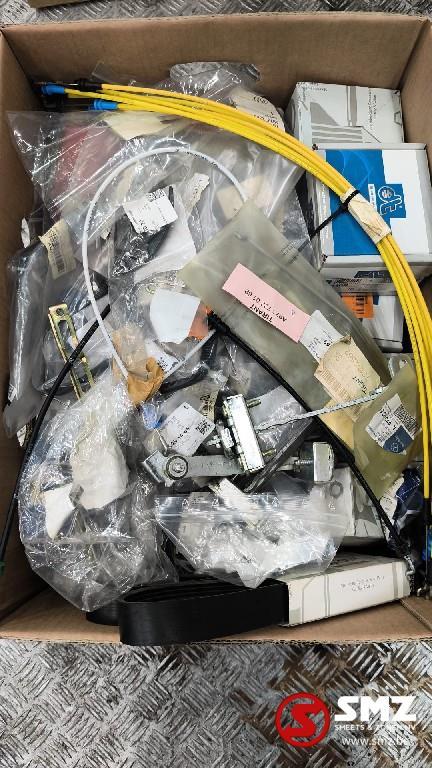 Lot de pièces Mercedes, Autos : Pièces & Accessoires, Neuf, Mercedes-Benz, Autres pièces automobiles