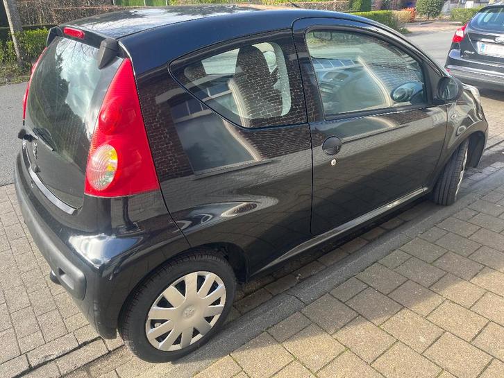 Peugeot 107 benzine  reeds gekeurd voor verkoop, Auto's, Peugeot, Particulier, Airbags, Metaalkleur, Radio, Benzine, Euro 4, Ophalen