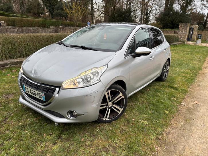 Peugeot 208 1.6 VTi 120ch Gt-Line 2013, Autos, Peugeot, Particulier, ABS, Essence, Euro 6, Berline, 5 portes, Boîte manuelle, Argent ou Gris