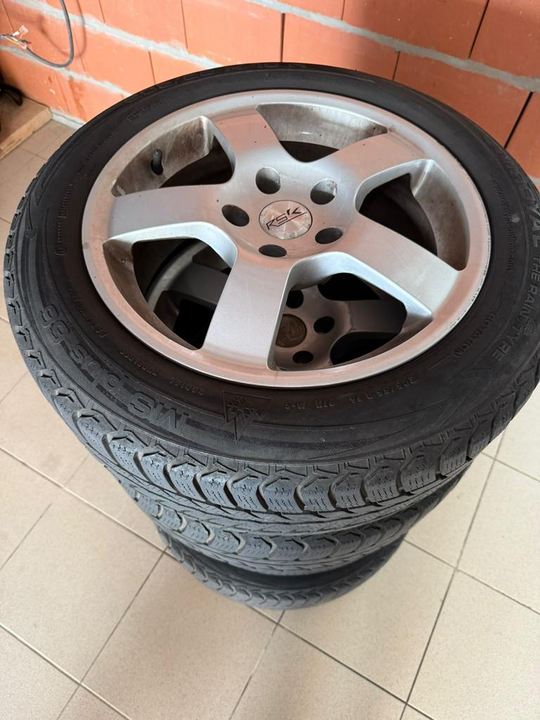 Uniroyal banden 205/55 R16 op alu velg, steekmaat 5x112, Ophalen, Gebruikt, 16 inch, 205 mm