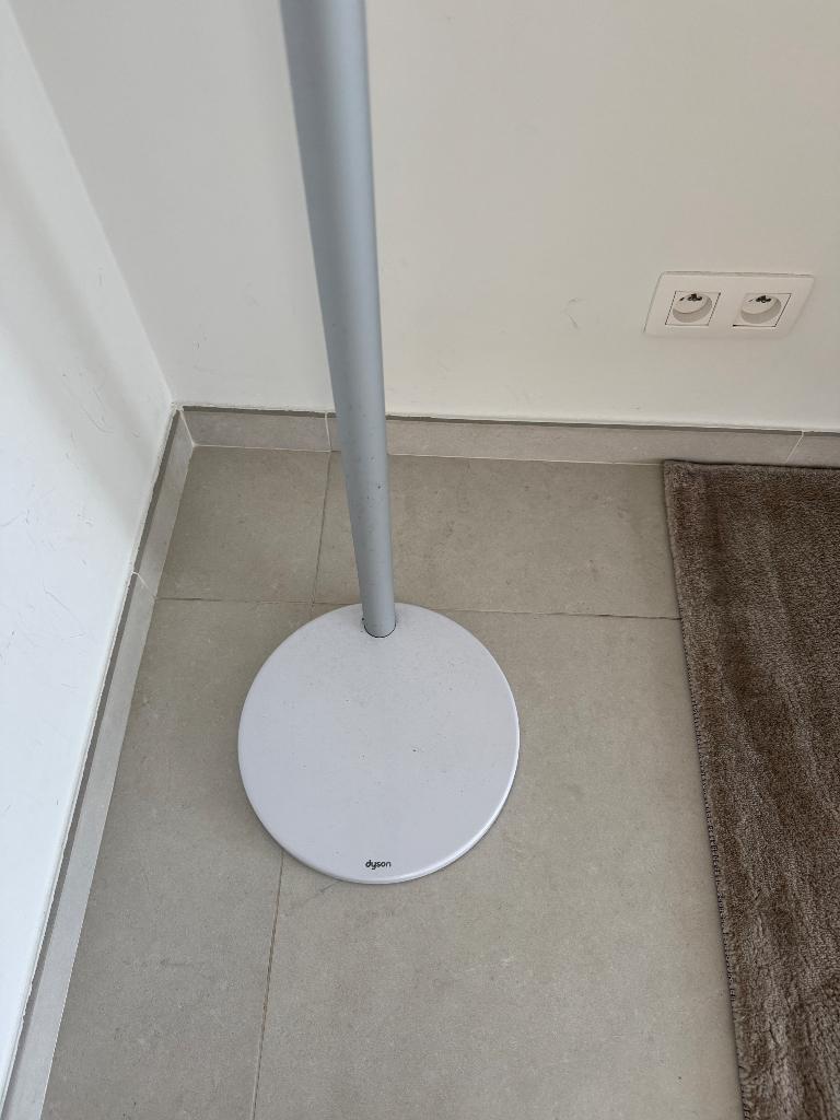 Dyson floor Dok staander oplader, Ophalen, Zo goed als nieuw