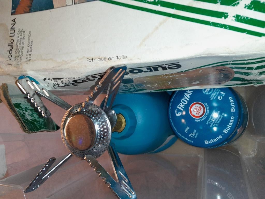 A vendre avec 8 recharge, Caravanes & Camping, Enlèvement