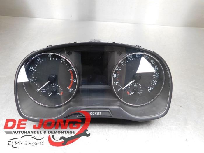 Compteur kilométrique KM d'un Skoda Fabia, Autos : Pièces & Accessoires, Tableau de bord & Interrupteurs, Skoda, Utilisé, 3 mois de garantie