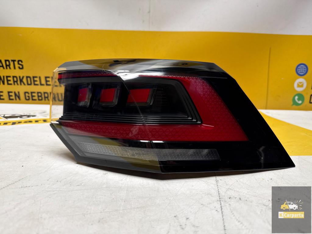 Feu arri re droit Volkswagen Golf 8 VIII IQ Light 5H0945208B, Autos : Pièces & Accessoires, Éclairage, Info@fabrikant.eu, Fabrikant BV