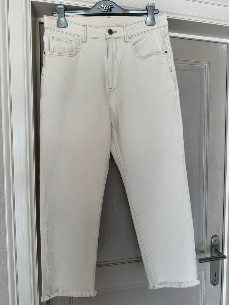 EDC dames jeans beige , maat 38/40, Kleding | Dames, Spijkerbroeken en Jeans, Ophalen, Zo goed als nieuw, W30 - W32 (confectie 38/40)