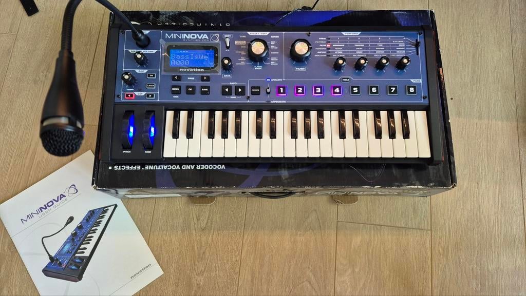 Novation mininova, Muziek en Instrumenten, Ophalen of Verzenden, Novation