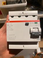 Vynckier Diff-O-Jump differentieel 4-polig (4p) 40 A 30mA, Doe-het-zelf en Bouw, Ophalen, Zo goed als nieuw