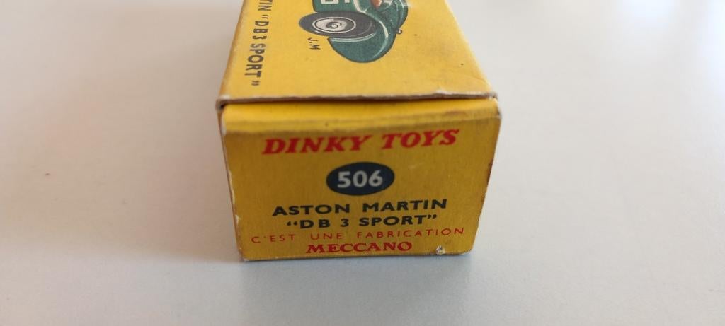 DINKY TOYS Meccano France BOÎTE D'ORIGINE ASTON MARTIN DB3 Réf. 506 Etat NEUF - Collection