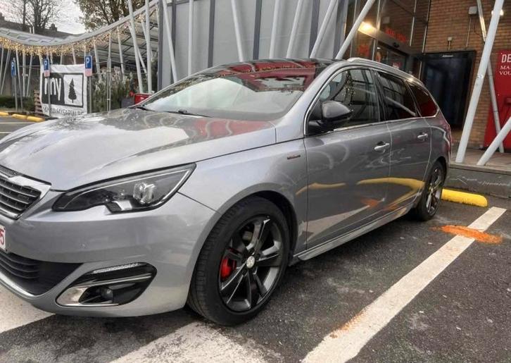 Peugeot 308sw GtLine 1.2 essence 160.000km, Autos, Peugeot, Particulier, Caméra de recul, Capteur de lumière, Caméra, Capteur de stationnement