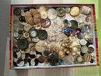 lot de boutons en nacre +lot de boutons divers, Hobby & Loisirs créatifs, Couture & Fournitures, Enlèvement ou Envoi