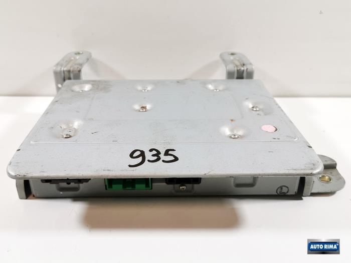 Radio versterker van een Volvo V60, Gebruikt, -, -, Ophalen of Verzenden