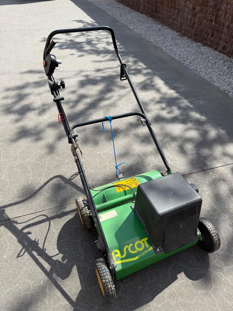 Verticuteermachine te huur, Enlèvement, Comme neuf