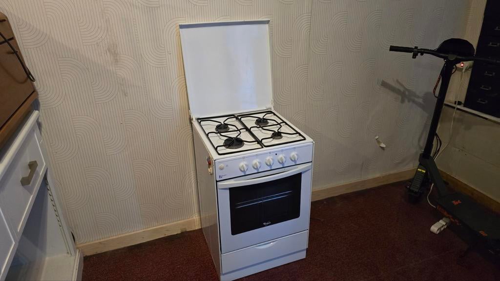 cuisinière a gaz whirlpool avec four a gaz le grill electriq, Gaz