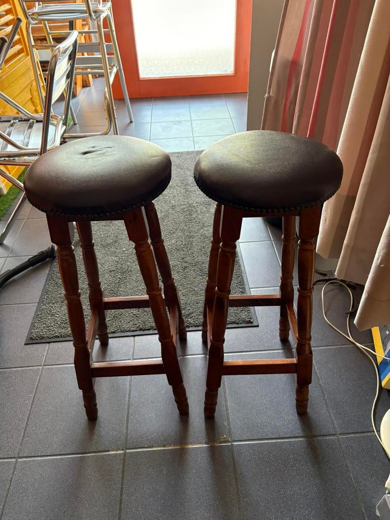 Tabourets, 2 tabourets, Enlèvement, Comme neuf, Bois