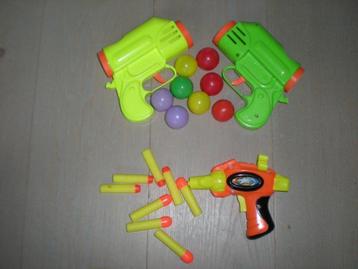 pistolets jouets, ensembles de pistolets, menottes, Enlèvement ou Envoi, Comme neuf