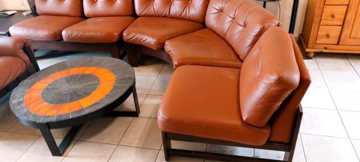 Coin salon en cuir 5 pièces avec table d'appoint assortie, Maison & Meubles, Canapés | Coins salons complets, Comme neuf, Bois