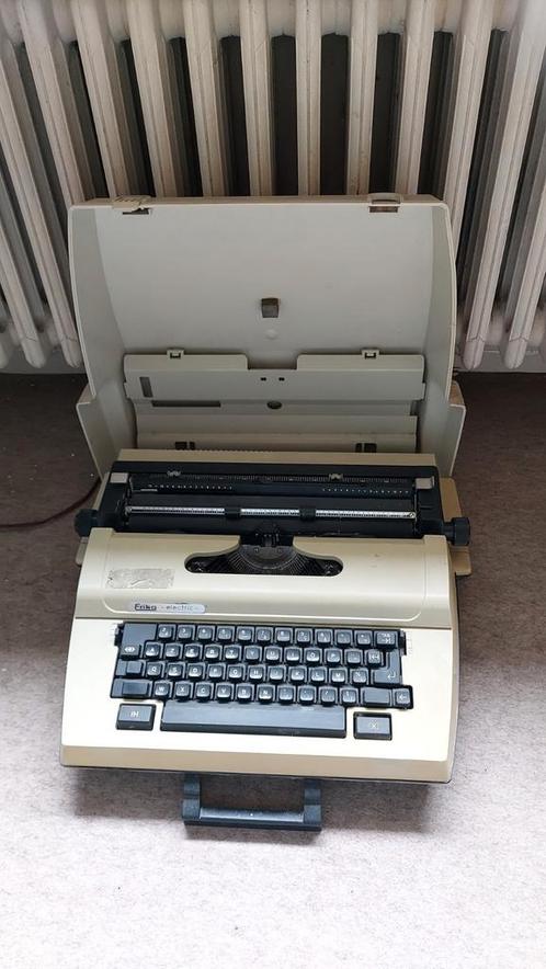 Erika electric S2020 - typemachine (1983), Diversen, Typemachines, Gebruikt, Ophalen