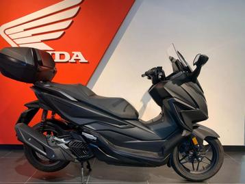 Honda NSS125 Forza (bj 2022) beschikbaar voor biedingen