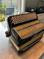 Accordeon, Muziek en Instrumenten, Accordeons, Gebruikt, Knopaccordeon, 120-bas, Met riemen
