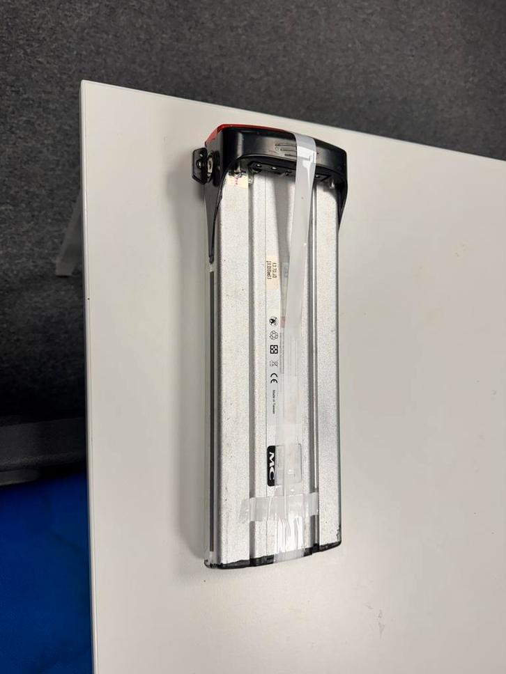 Multicycle 3-pins accu – gereviseerd – niet gebruikt, Fietsen en Brommers, Fietsaccessoires | Fietsaccu's, Zo goed als nieuw, Ophalen of Verzenden