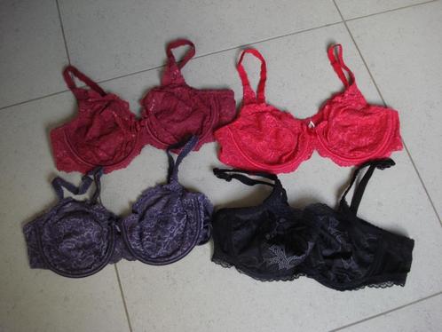 Set: 4 beugelbeha's, dames. mt 95B, Kleding | Dames, Ondergoed en Lingerie, BH, Ophalen of Verzenden