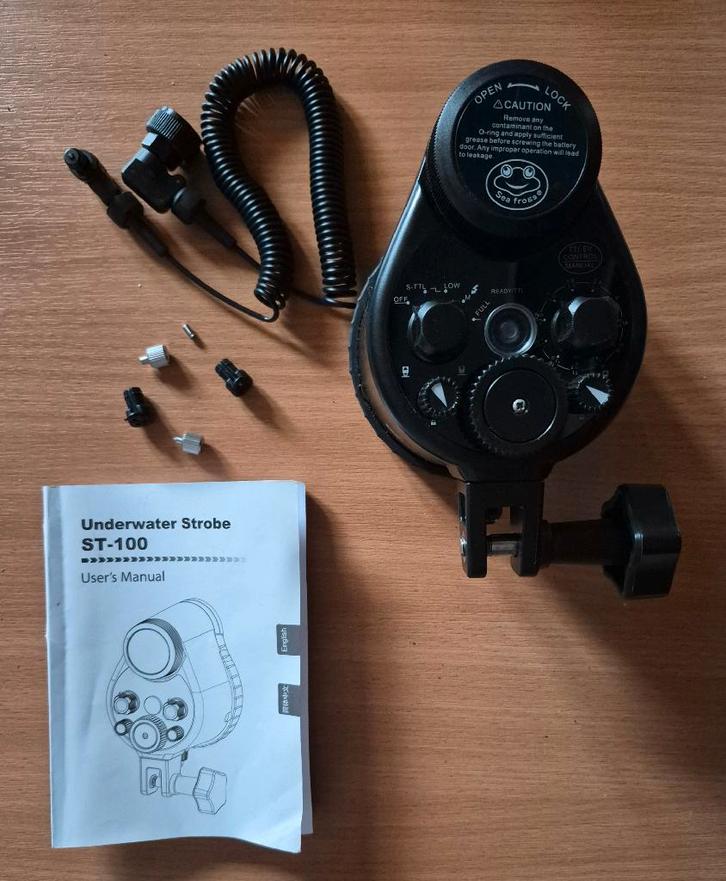 Flash Strobe Sous-marin – Sea Frogs ST-100, TV, Hi-fi & Vidéo, Photo | Flash, Utilisé, Autres marques, Enlèvement ou Envoi