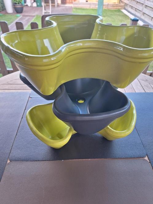 Stapelbare bloem/fruitpot., Tuin en Terras, Bloempotten, Zo goed als nieuw, Ophalen