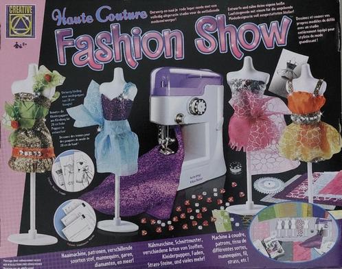 Creative Fashion studio: kinder naaimachine en modellen, Hobby en Vrije tijd, Naaimachines en Toebehoren, Zo goed als nieuw, Naaimachine