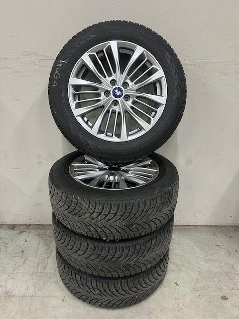 Winterset Ford Kuga Nokian WR SUV4 225/60 R18, Auto-onderdelen, Banden en Velgen, Banden en Velgen, Winterbanden, 18 inch, 225 mm