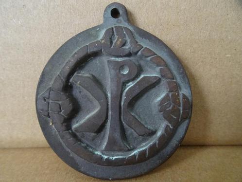 Art Limbourgeois plaquette XP pendentif bronze cuivre 1950, Collections, Religion, Comme neuf, Christianisme | Catholique, Autres types