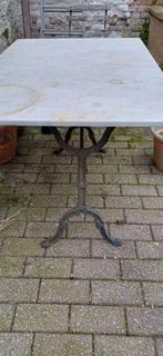 Table en marbre jardin, Enlèvement