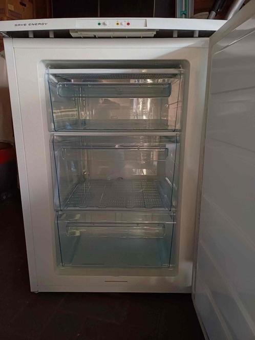 Diepvries AEG Electrolux Save Energy 3 grote laden, Elektronische apparatuur, Vriezers en Diepvrieskisten, Gebruikt, Vrijstaand