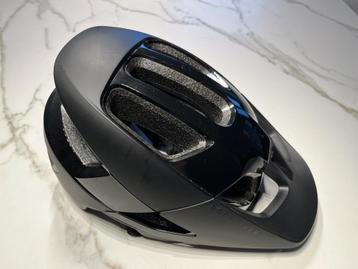 Rockrider MTB-helm Enduro (M) beschikbaar voor biedingen