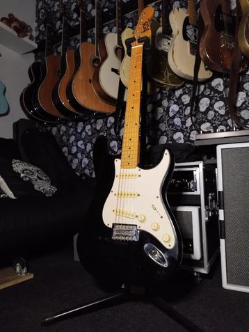 TCS Guitars Black Stratocaster 90's