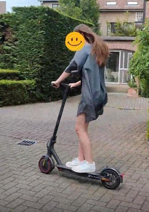 Xiaomi Mi Scooter Pro2 (indien gewenst 2 stuks beschikbaar), Fietsen en Brommers, Steps, Gebruikt, Elektrische step (E-scooter)